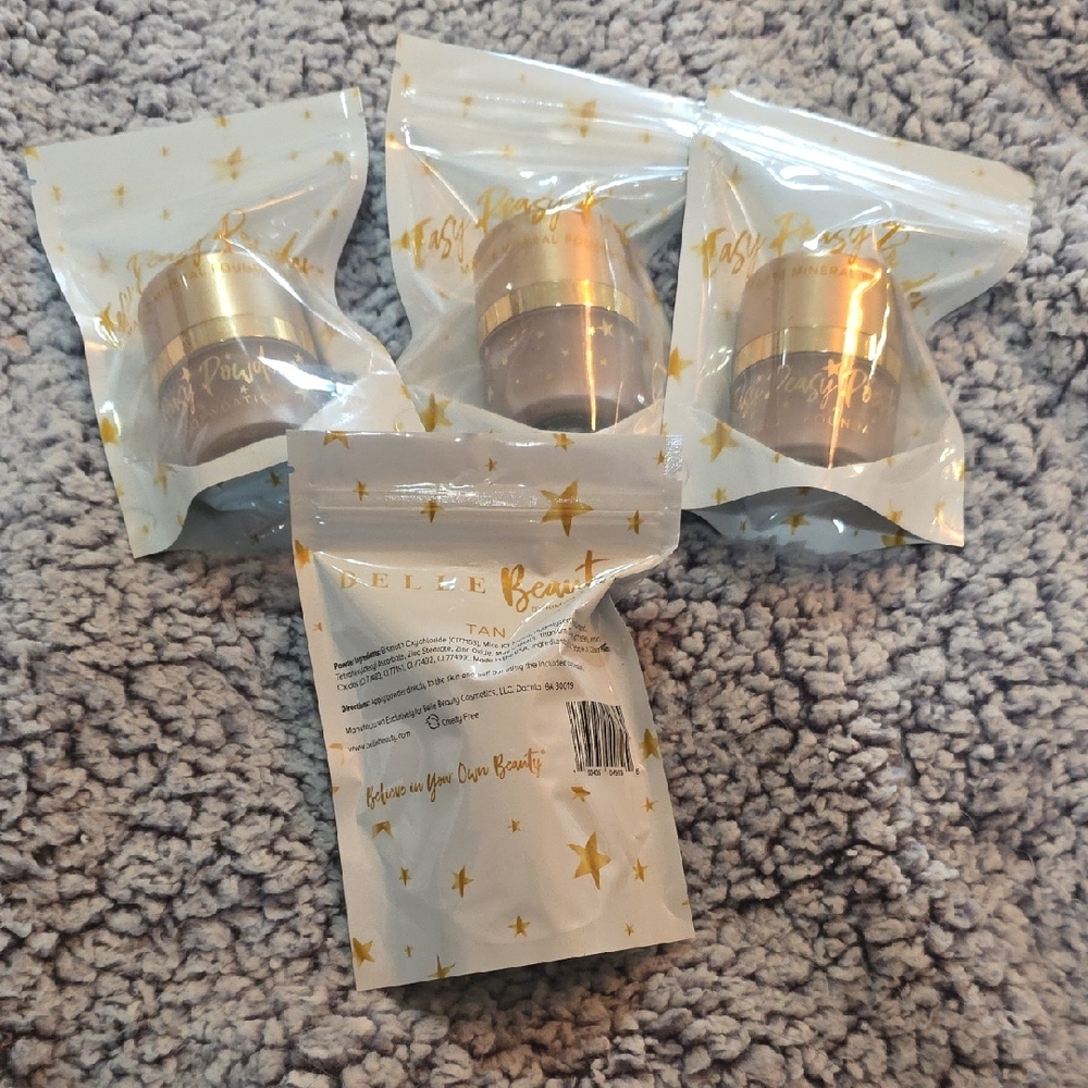 Belle by Kim Gravel Loose Powder Foundation - Tan / Gold Cap